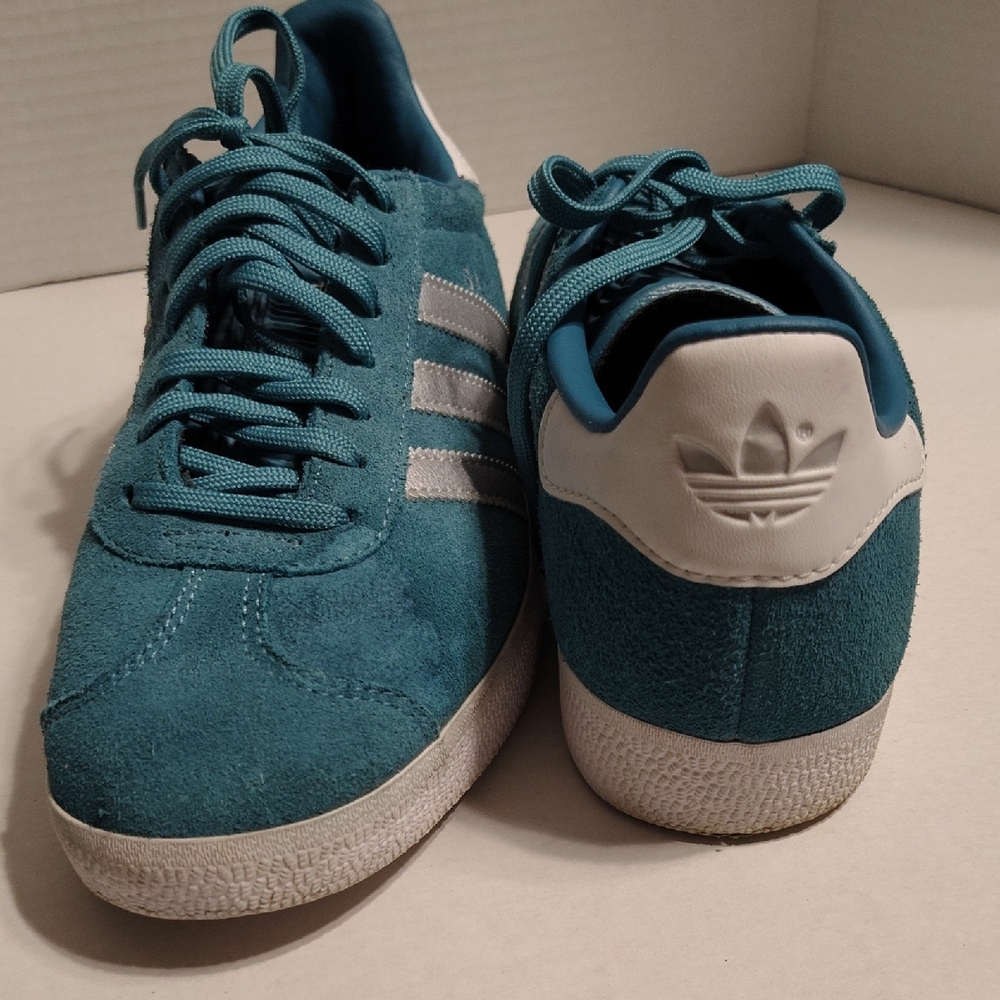Adidas Turquoise Suede Trainers with Silver Stripes Women US 8 1/2